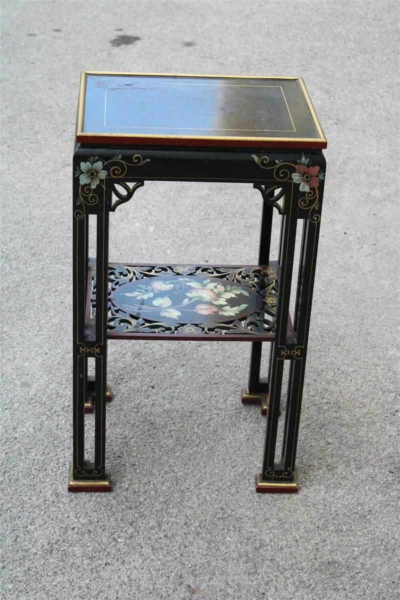 Guèridon In Chinese Lacquer Circa 1950s Colored Wood And Floral With Gilded Parts photo furniture