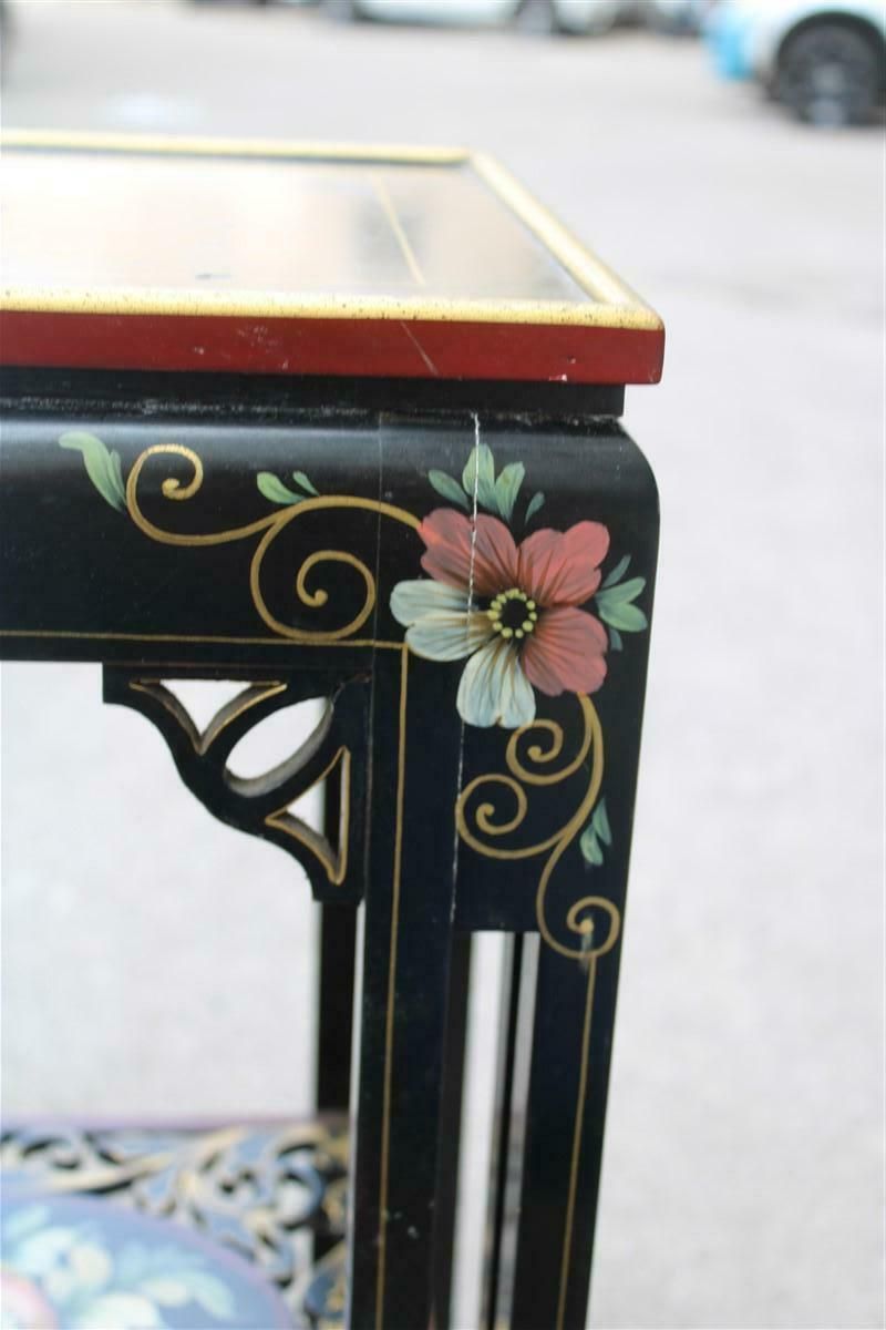 Guèridon In Chinese Lacquer Circa 1950s Colored Wood And Floral With Gilded Parts photo vinterior