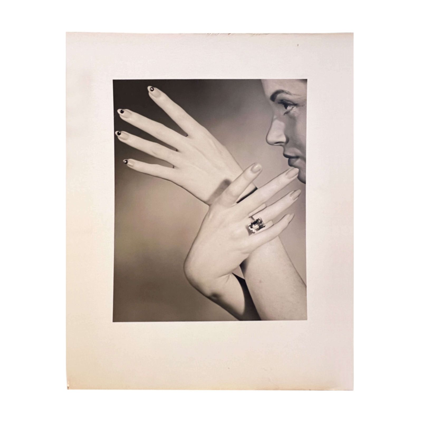 Midcentury Photographs By British Photo Journalist Ian Harris photo 320.0