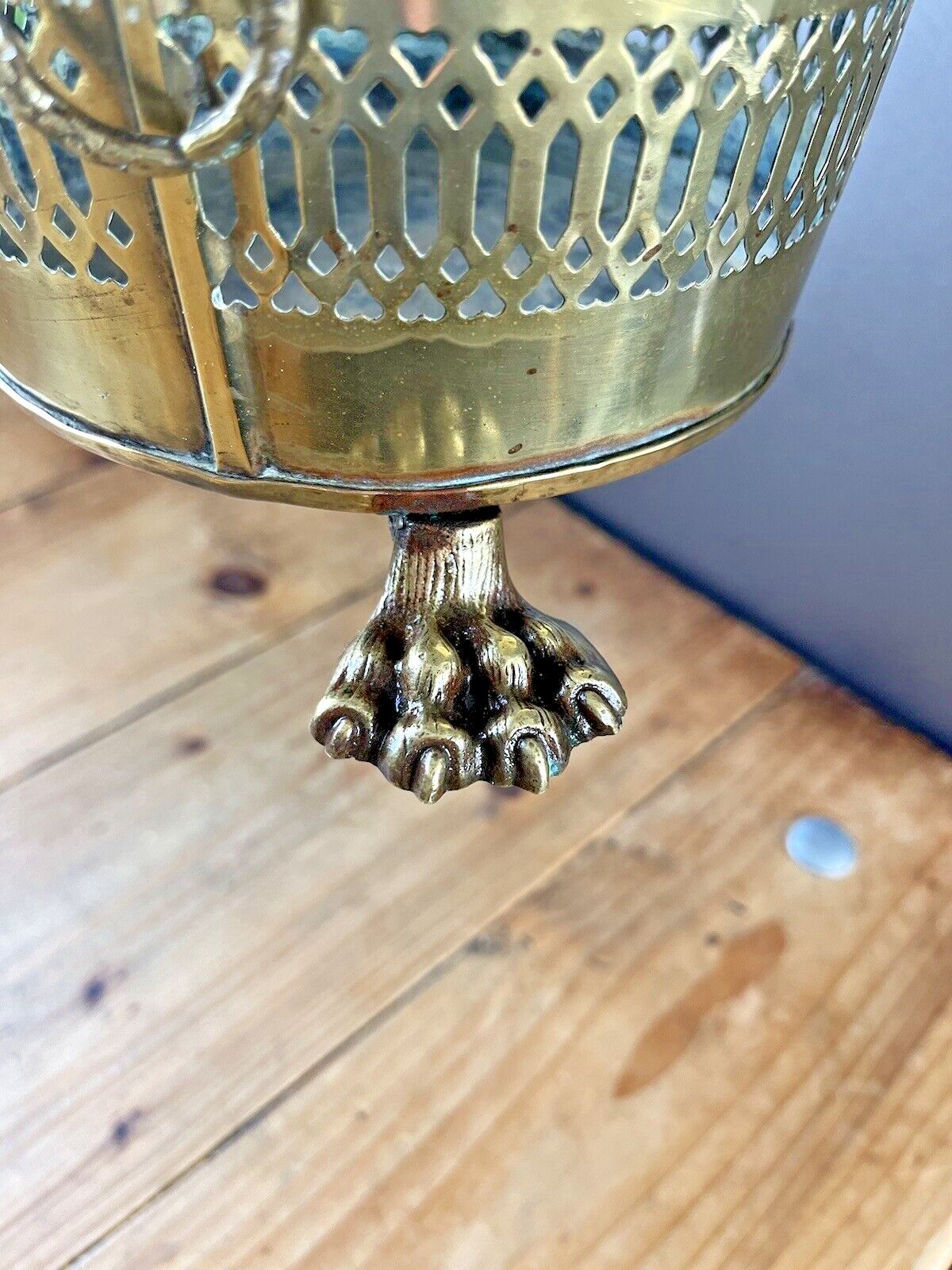 125.0 Quality Antique Brass Lions Head & Paw Planter Jardiniere / Champagne Ice Bucket photo