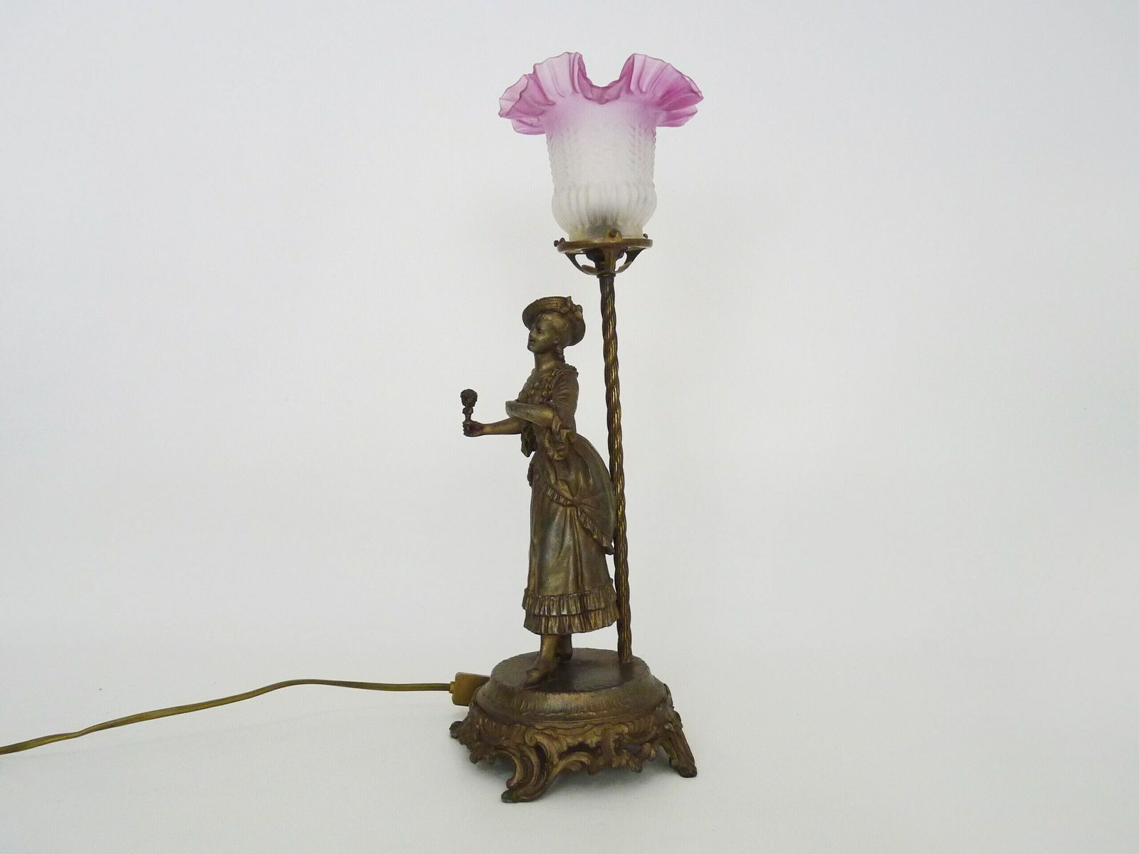 18th Century Nobility Woman Statue Lamp In Gilded Metal And Tulip photo for sale