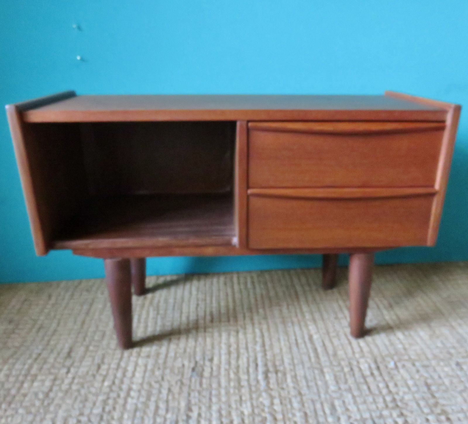 Small Teak Chest Of Drawers Or Entrance Console. Denmark 1960