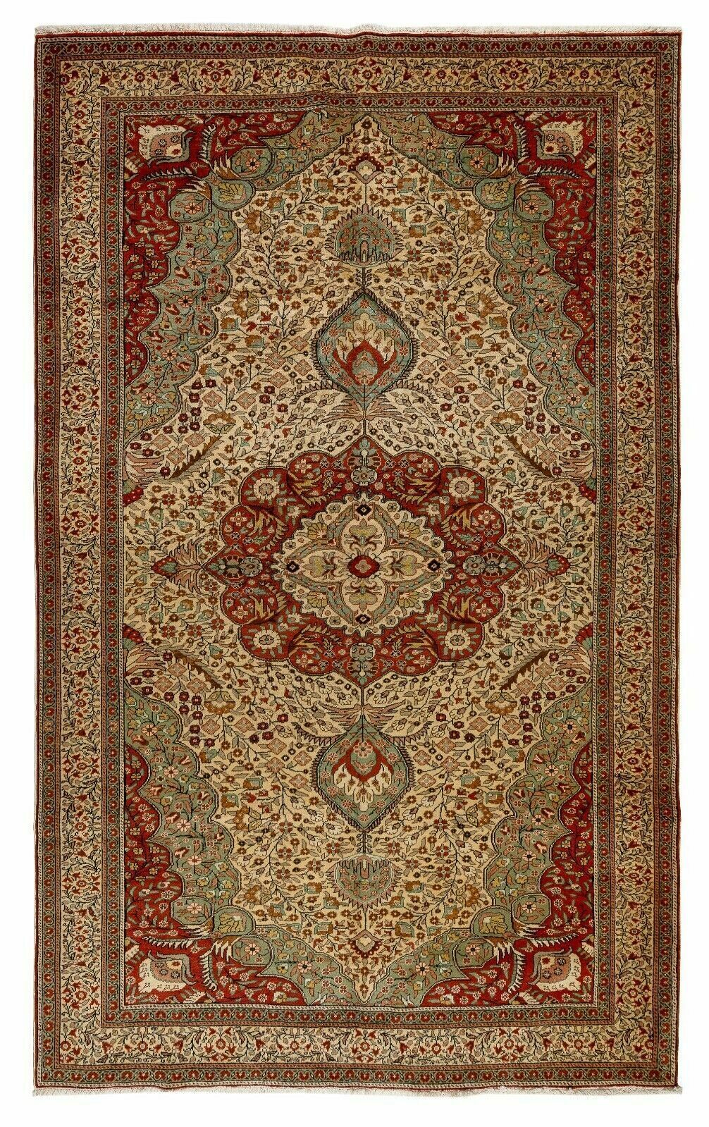Fine Vintage Kayseri Rug, Even Medium Wool Pile On Cotton Foundation