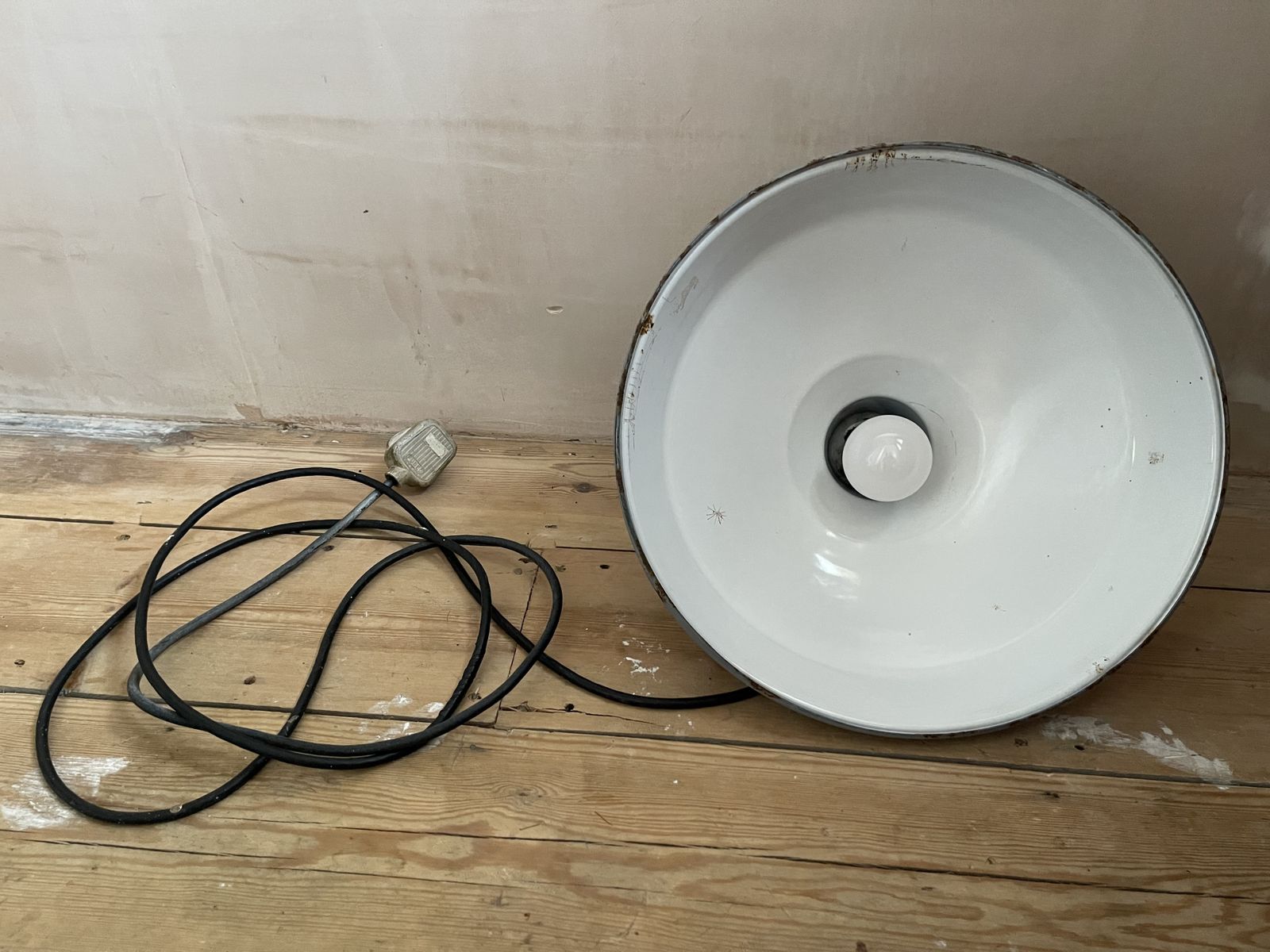 Lighting Enamel Industrial Pendant Shade photo