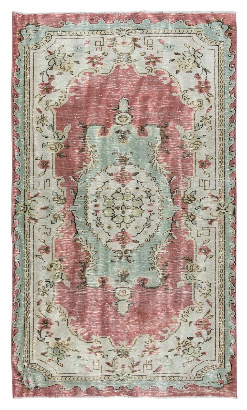 5.3x8.9 Ft Traditional Vintage Hand Knotted Turkish Rug With Medallion Design