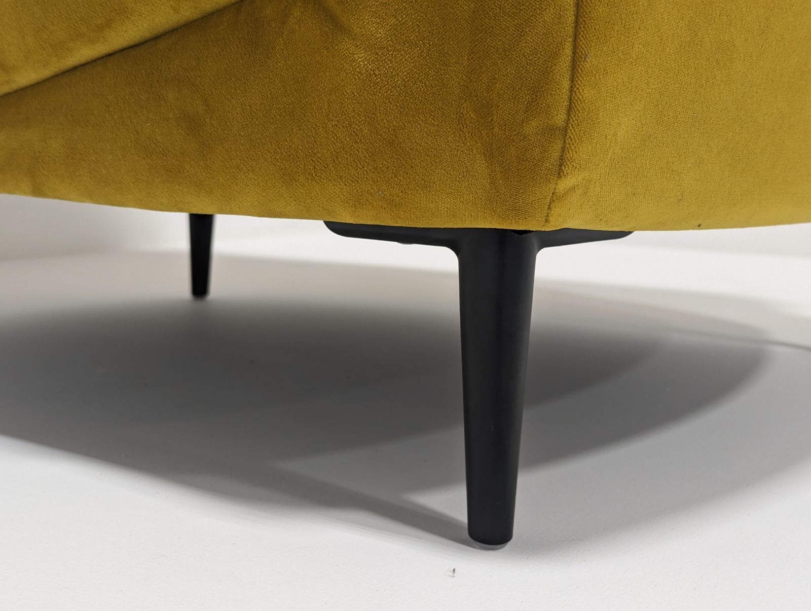 photo vintage Golden Velvet Yellow Armchair