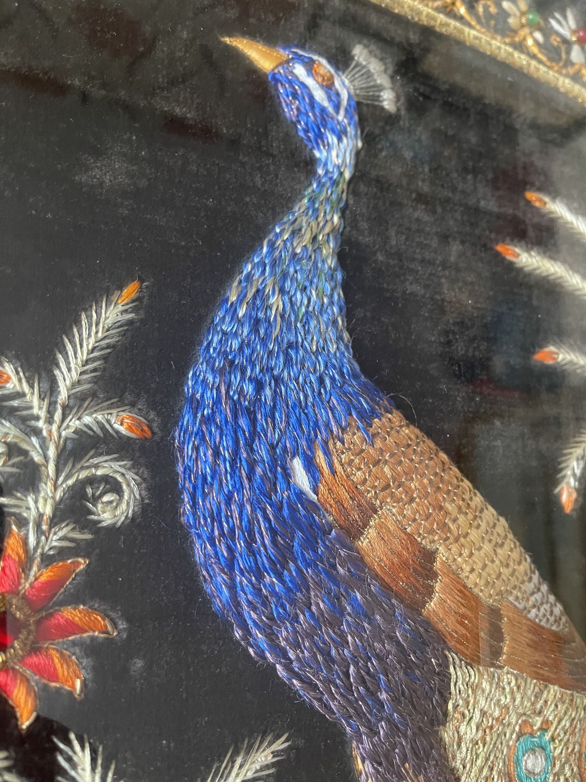 Huge 2ft X 3ft Framed Indian Silkwork Of Peacock photo vinterior