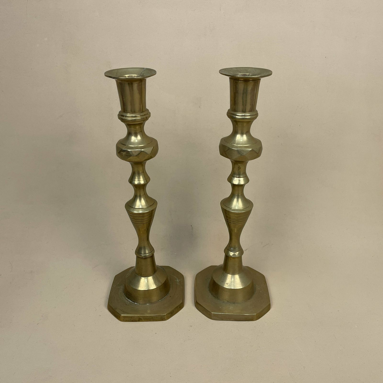 Antique Matching Pair Of Gold Brass Metal Candlestick Candle Stick Vintage Column Taper Dinner Candlesticks Square Base Column Pillar