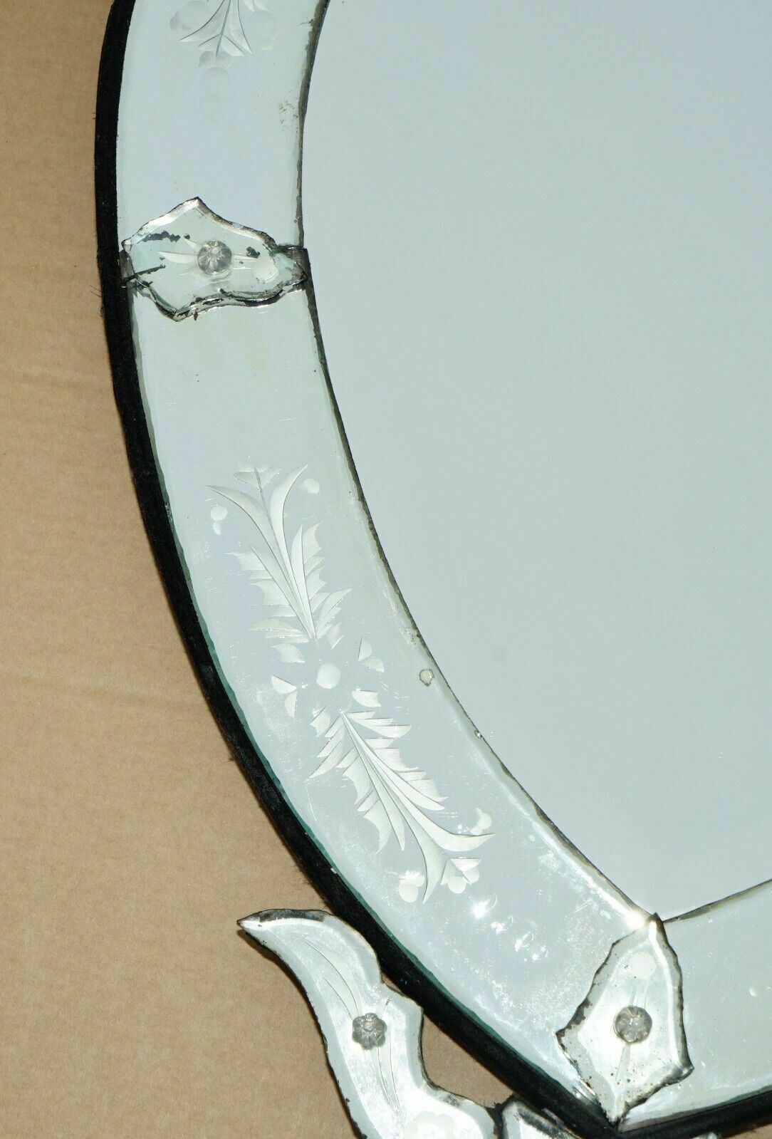 Stunning Antique Circa 1910 Venetian Etched Glass Heart Shaped Wall Mirror photo for sale