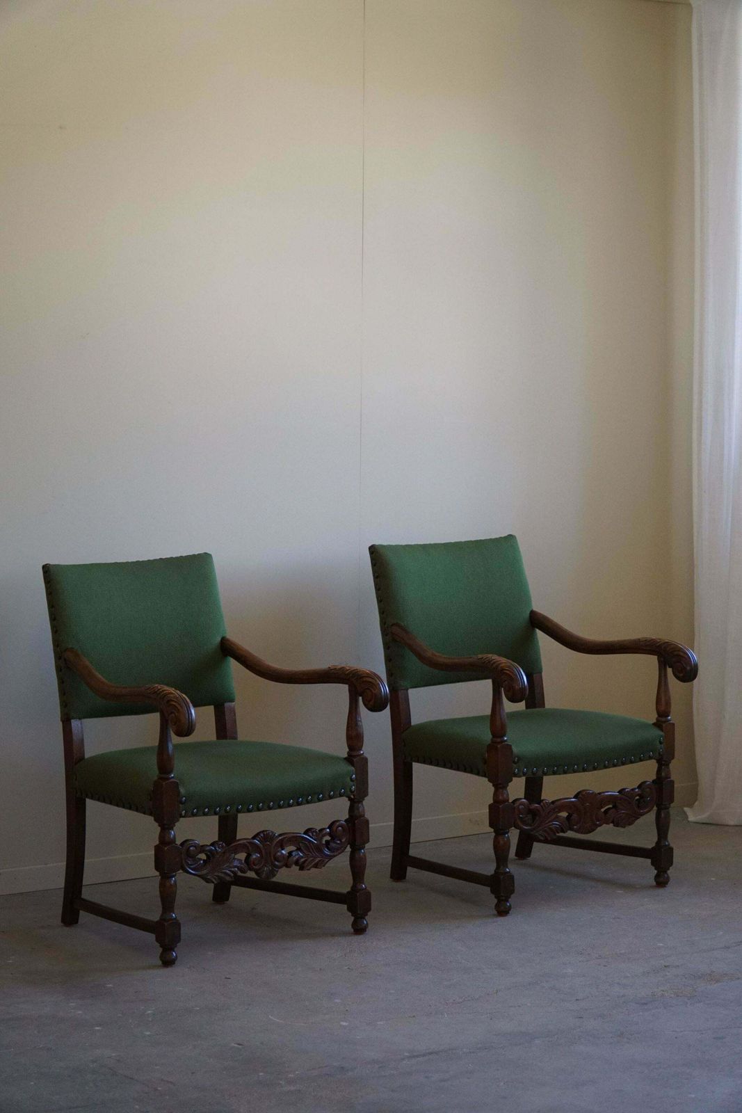 photo vinterior Armchairs In Oak & Wool, Louis XIII Style, By A French Cabinetmaker In The 1930s