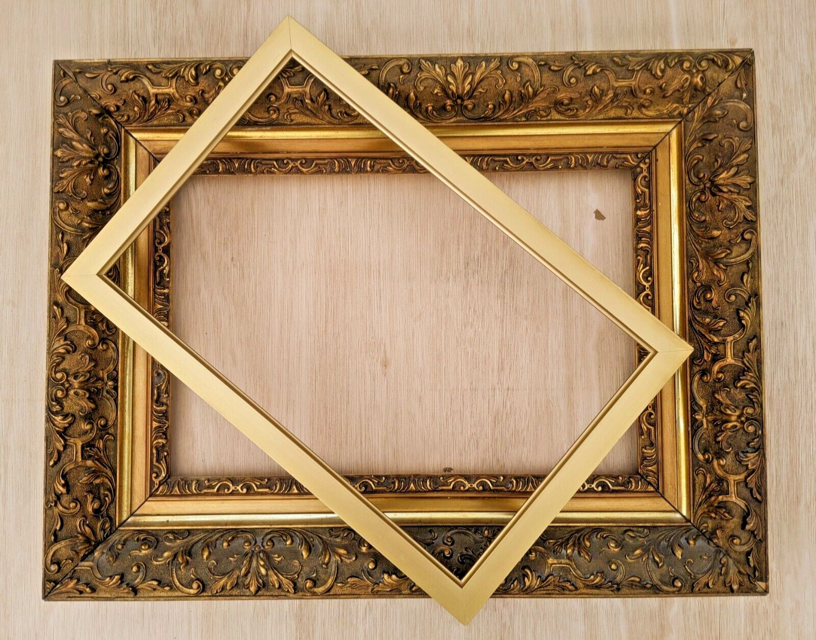 photo furniture Good Victorian Gilt Frame, 1800s
