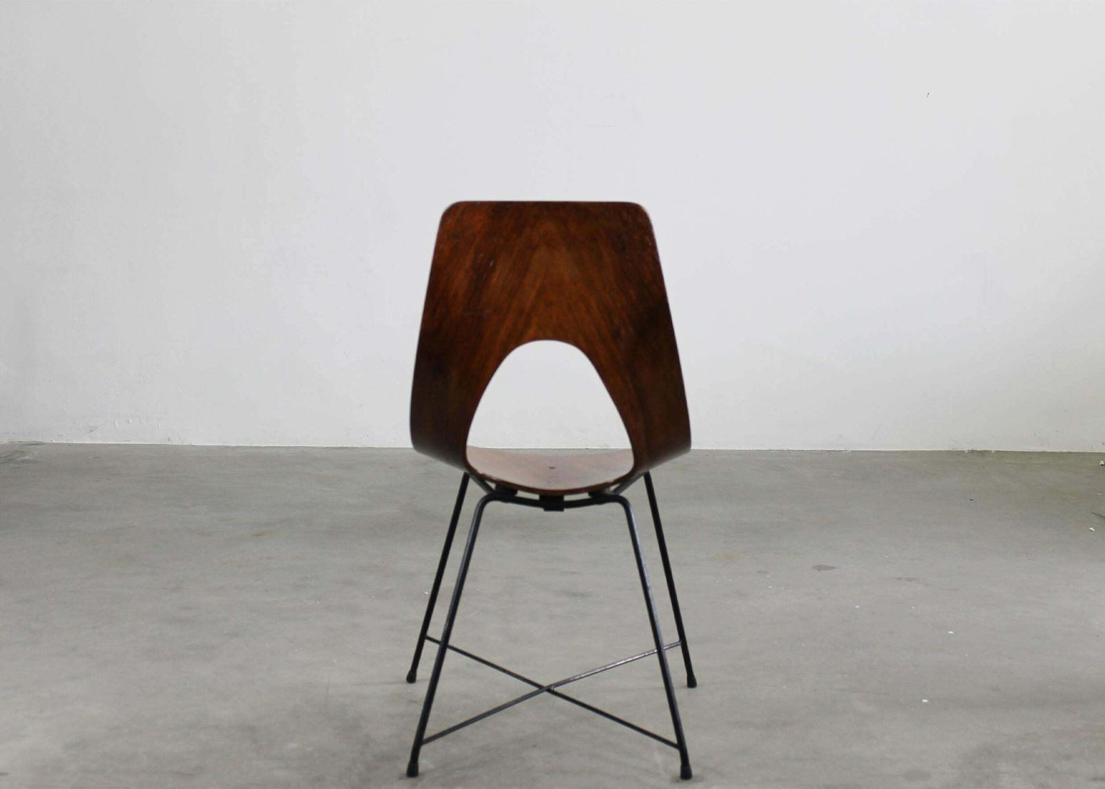 Augusto Bozzi Set Of Four Ariston Chairs In Plywood And Metal By Saporiti From The 1950s photo vinterior