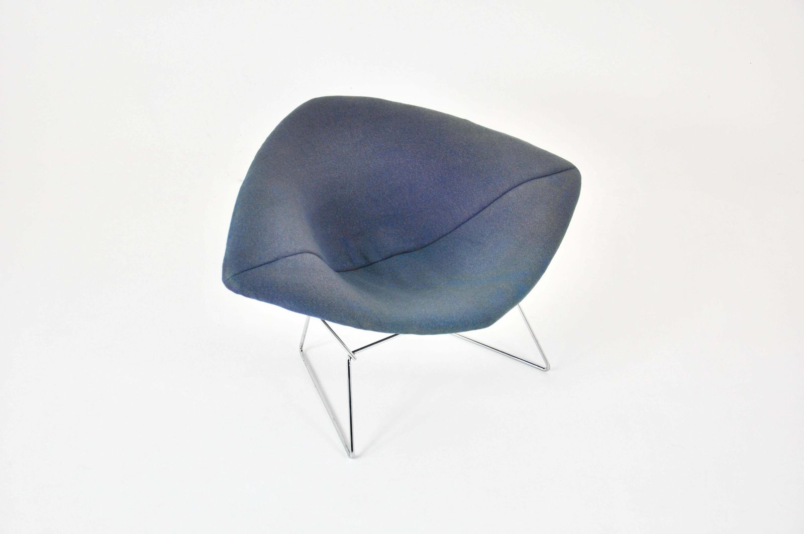 Large Diamond Chair By Harry Bertoia For Knoll, 1970s photo vintage