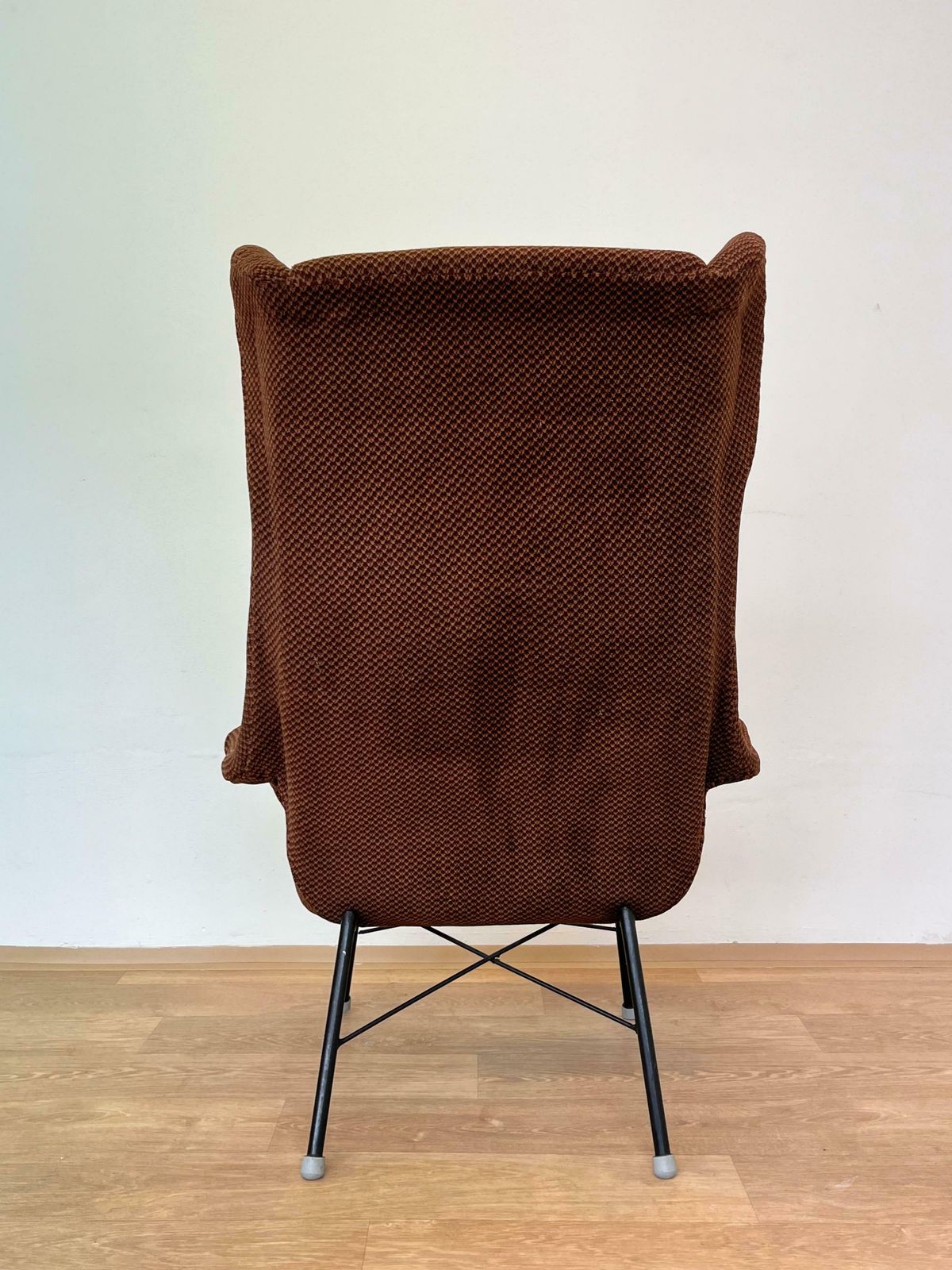 Original Design Fiberglass Wing Chair By Miroslav Navratil, 1970s photo Furniture