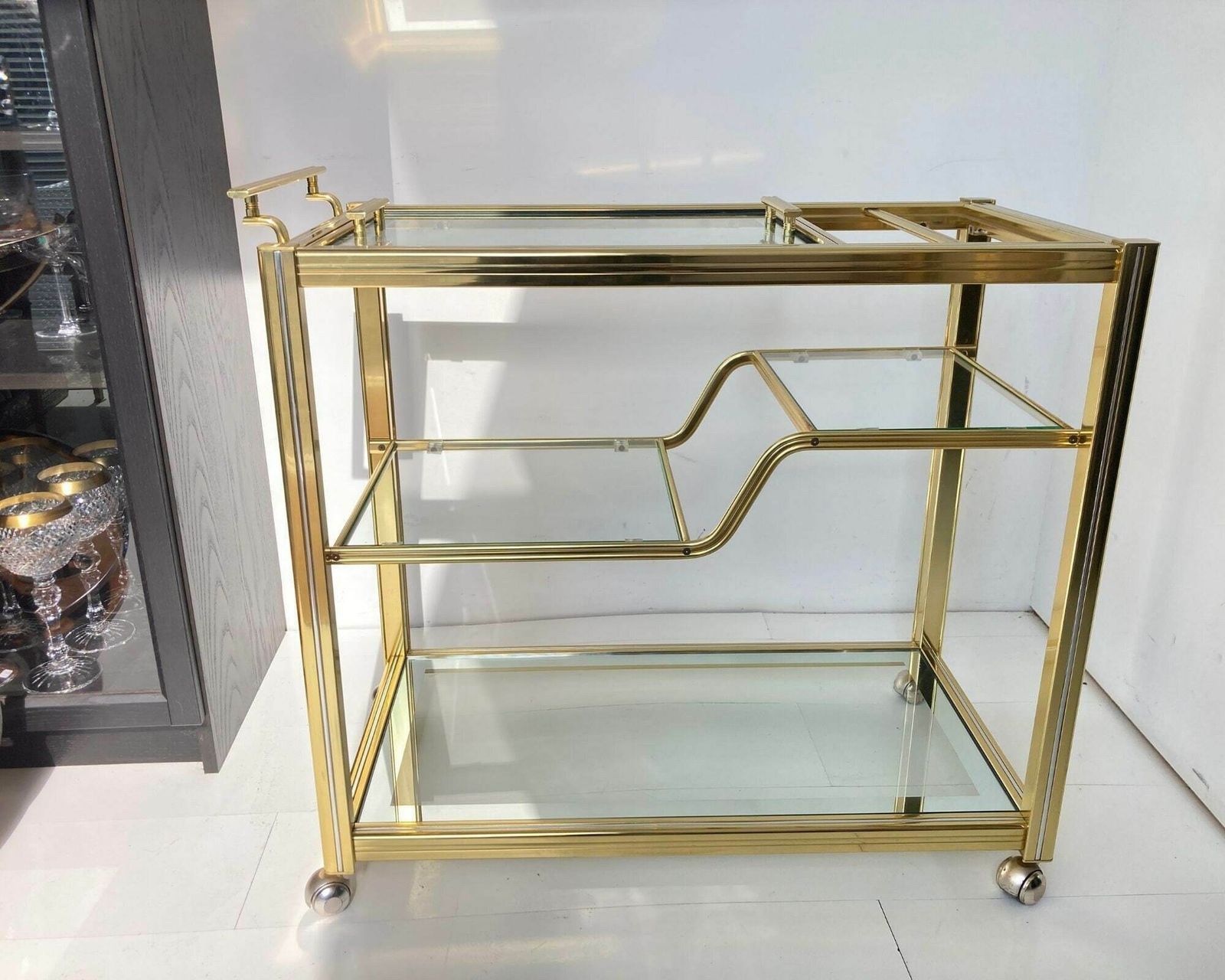 Pierre Vandel Barcart Met Gouden Dienblad | 20% Korting | 3 Niveaus, Flessenhouder En Dienblad | Parijs, Ca. Jaren 1960
