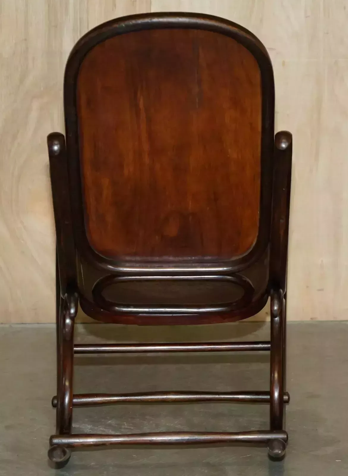 photo buy Exquisite Victorian Thonet Rocking Chair With Cherub Carved Back & Seat Panels