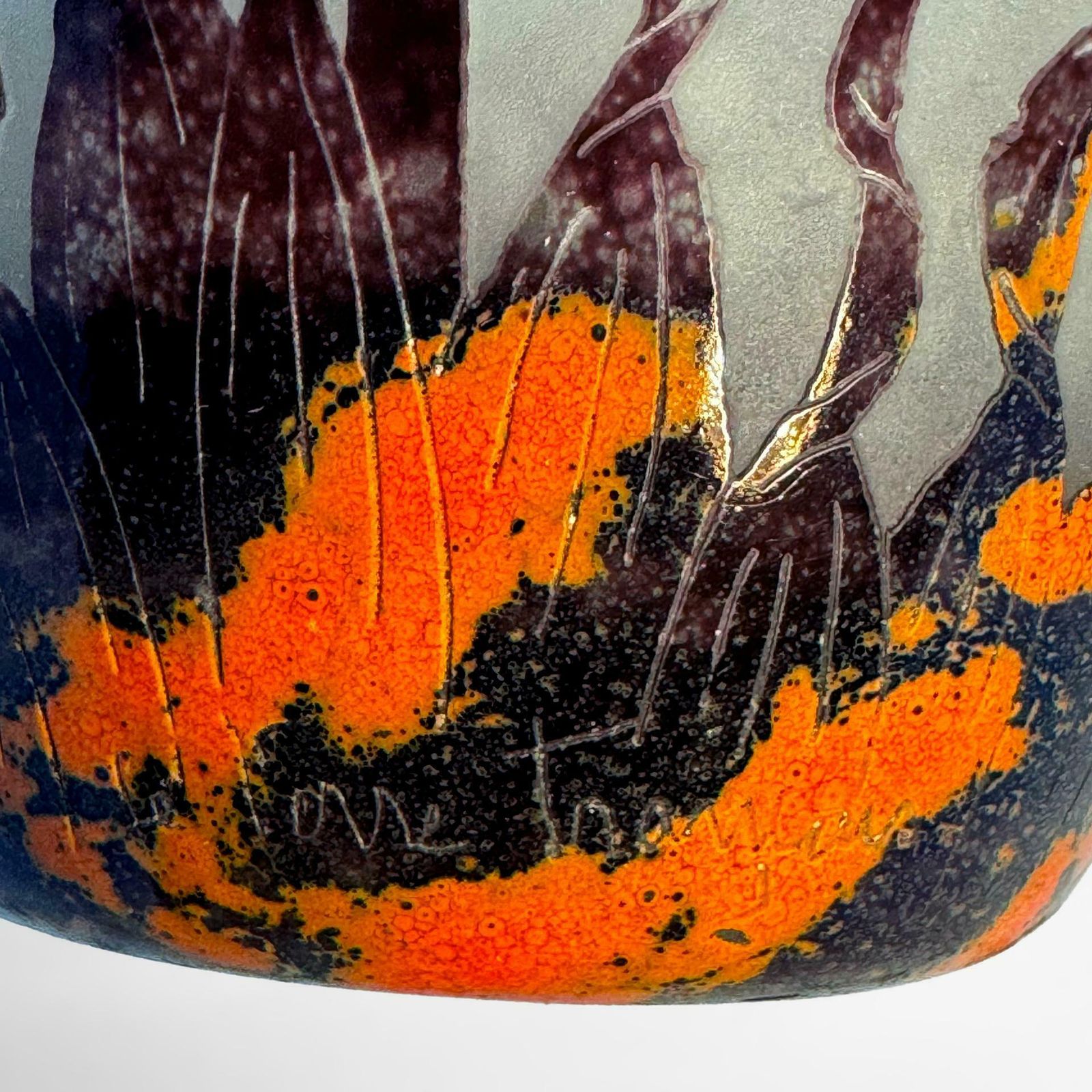 photo furniture Artistics Le Verre Francais Art Nouveau Glass Vase By Charles Schneider, 1924