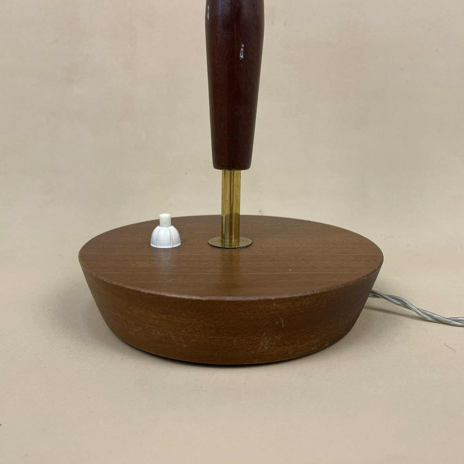 Antique Wooden Lamp Light Bedside Side Table Desk Column Round Base Vintage Brown Retro Vintage Decor Wood Switch Gold Brass Trims photo vintage