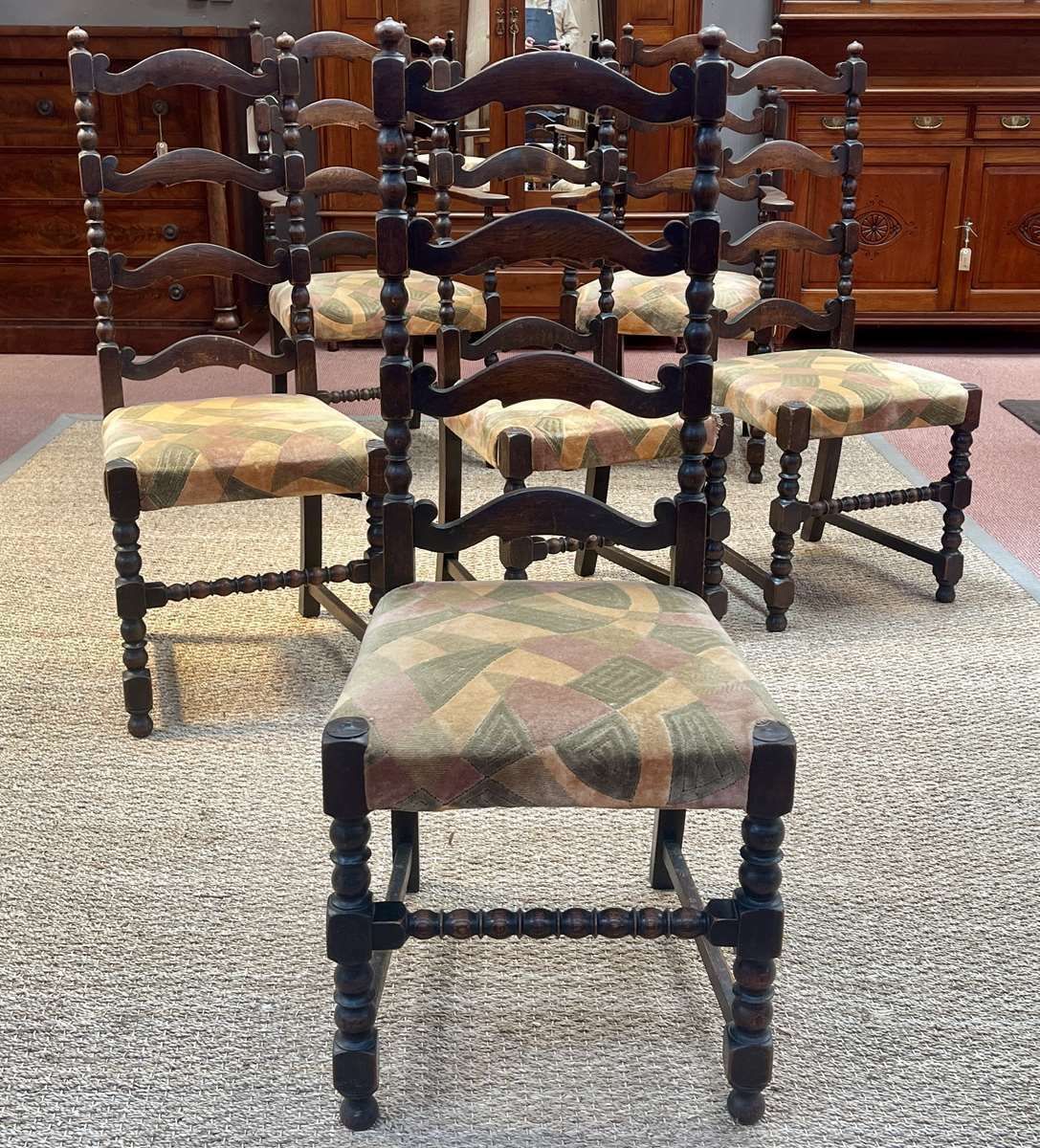 photo for sale Suite Of 4 Chairs And 2 19th Century English Armchairs In Oak