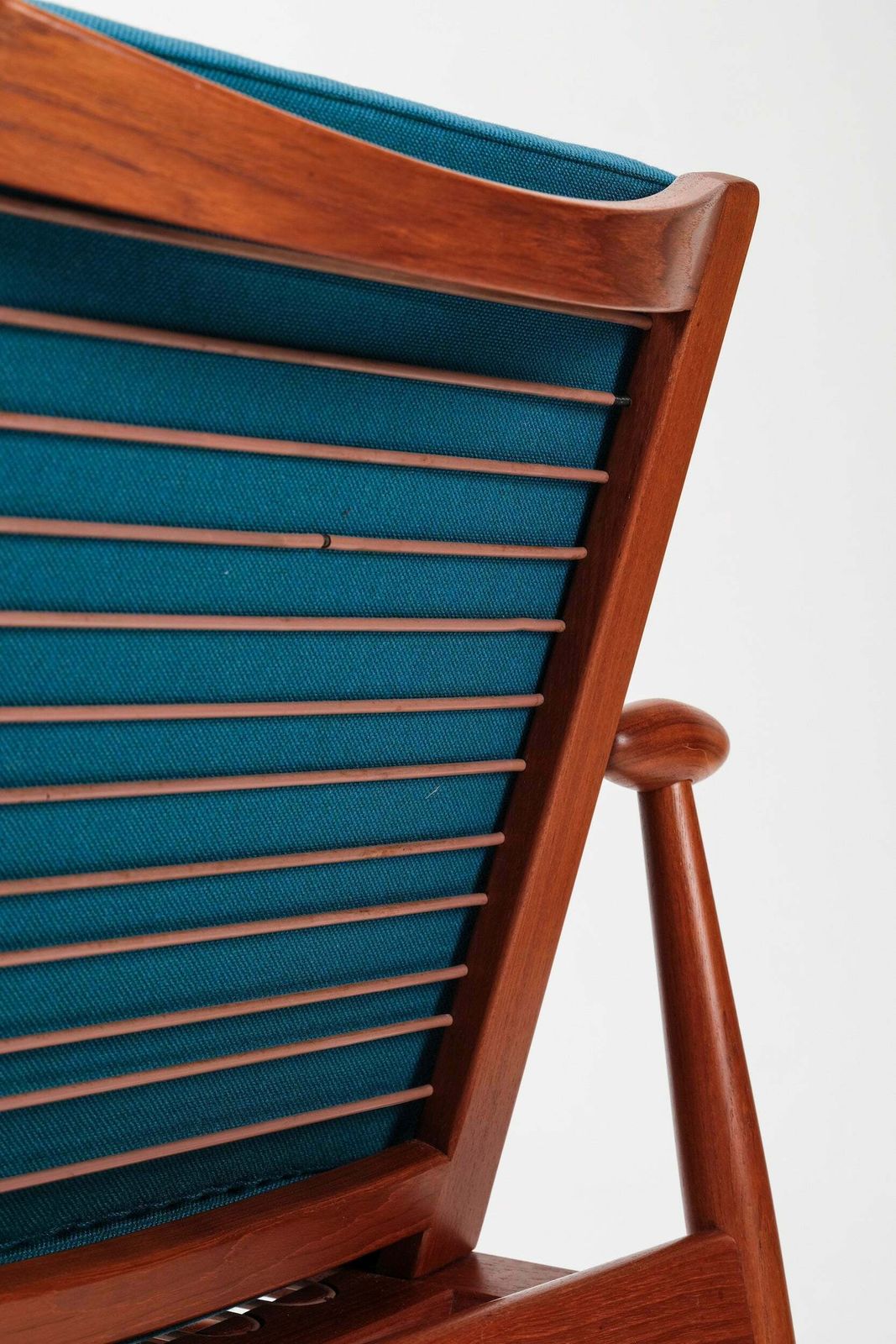 photo vintage Finn Juhl, Pair Of "Spade" Armchairs, Denmark, 50s