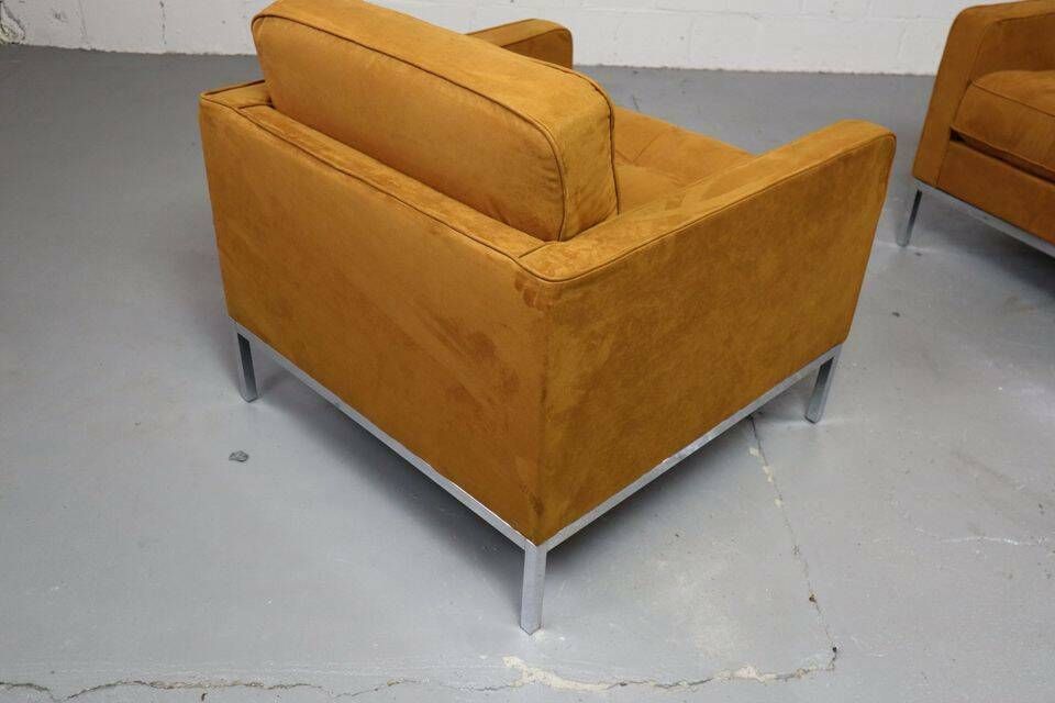 Pair Of Florence Knoll Lounge Chairs For Knoll International photo vinterior