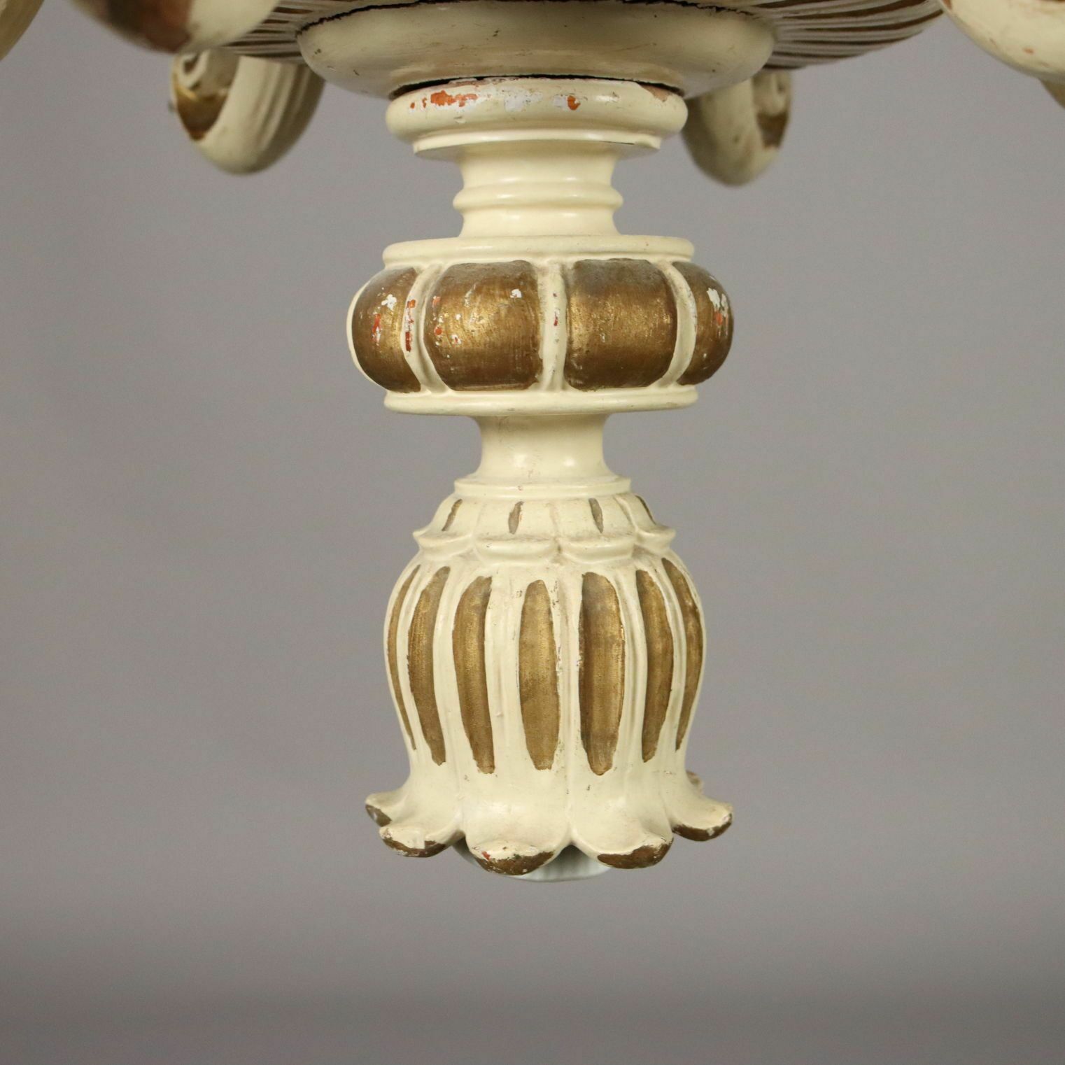 Lampadario In Legno Laccato E Dorato photo buy