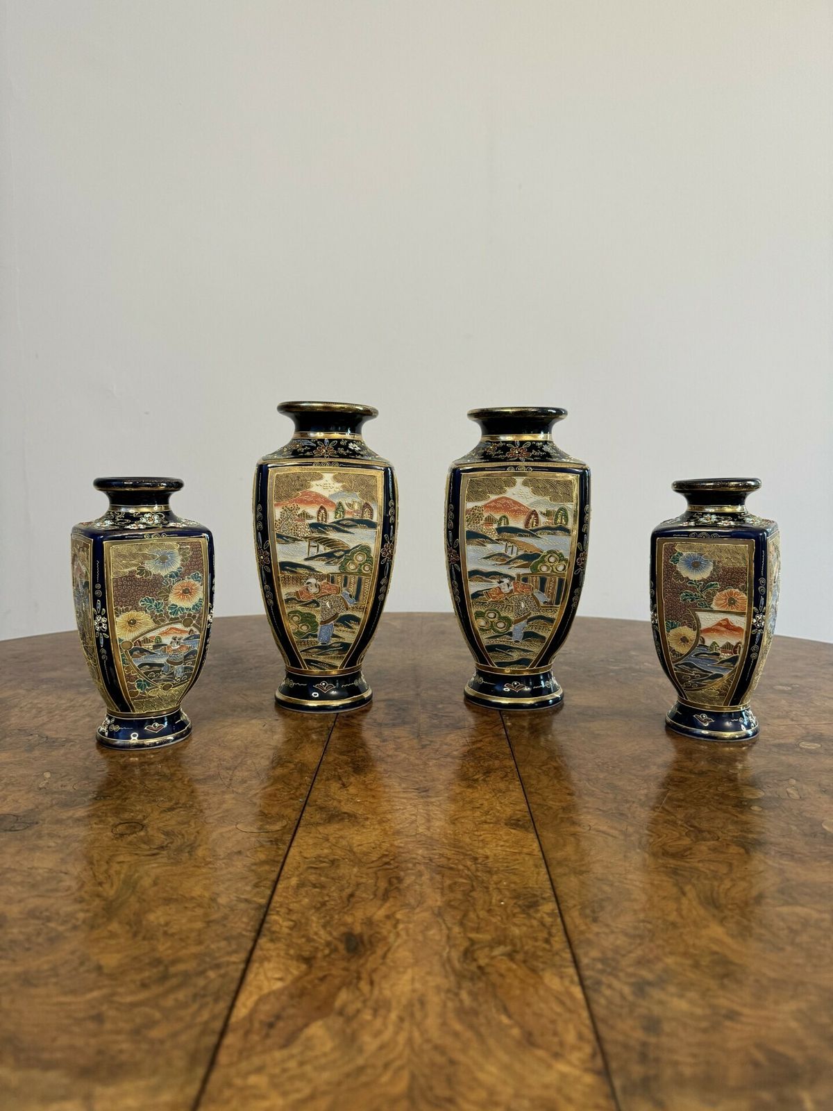 Outstanding Quality Antique Japanese Satsuma Vase Garniture photo vinterior
