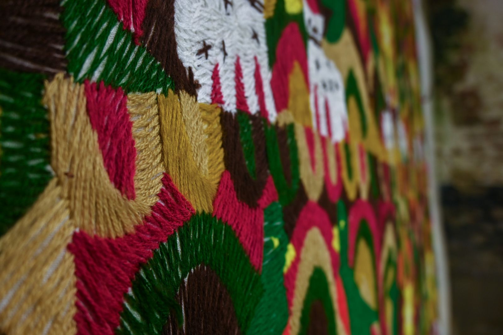 Art A Large Early 20th Century Woven Tapestry   Central America photo
