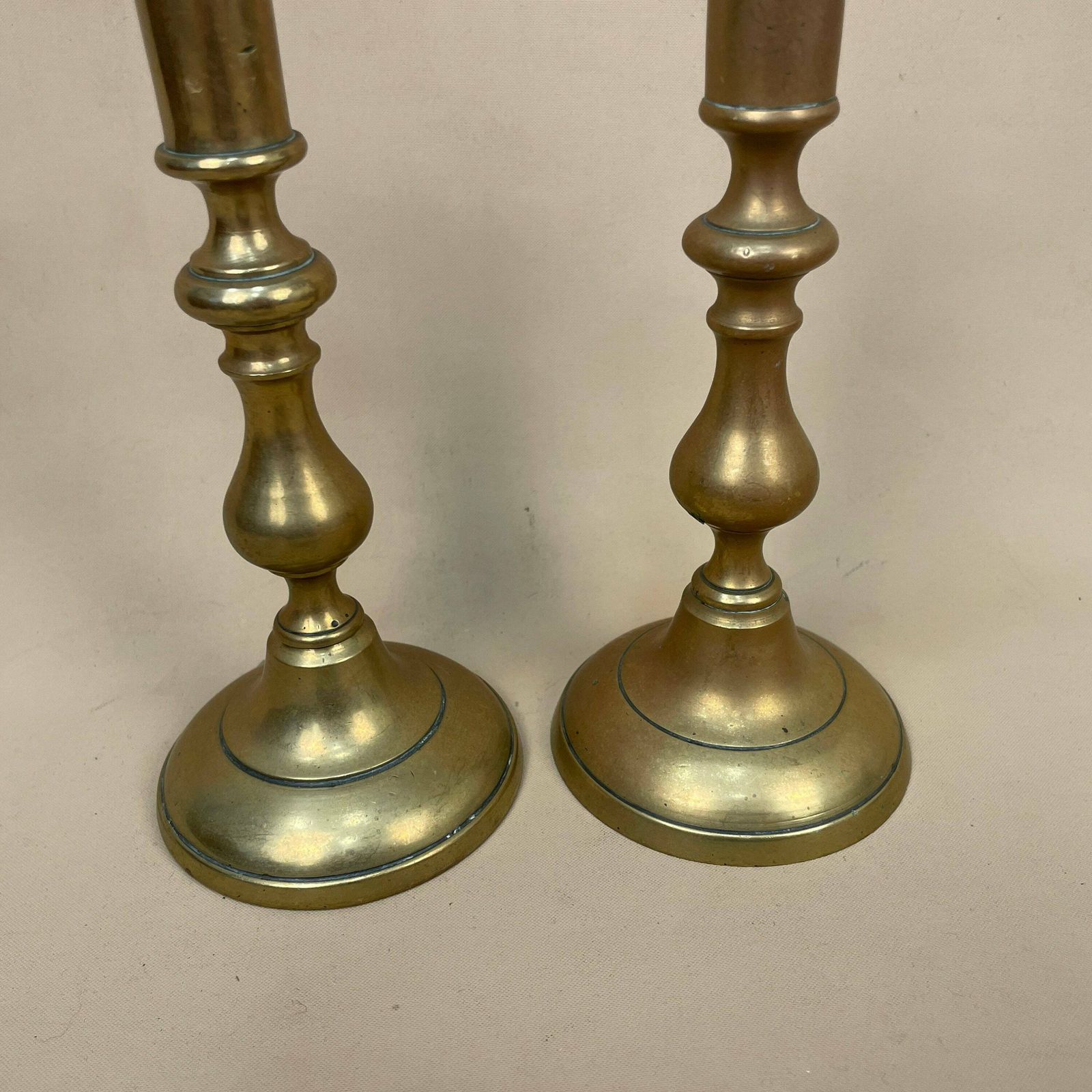 Antique Matching Pair Of Gold Brass Metal Candlestick Candle Stick Vintage Column Taper Dinner Candlesticks Round Base Column Pillar photo furniture