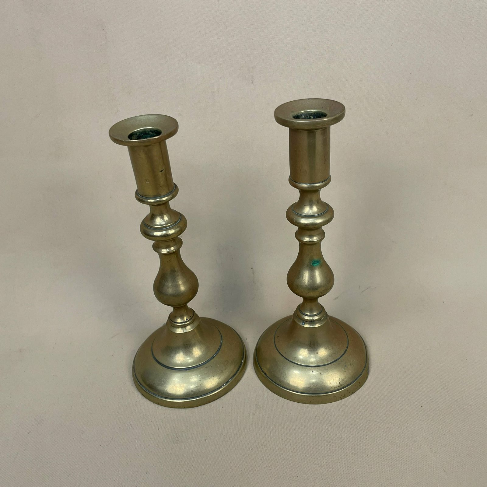 Antique Matching Pair Of Gold Brass Metal Candlestick Candle Stick Vintage Column Taper Dinner Candlesticks Round Base Column Pillar photo Home Decor