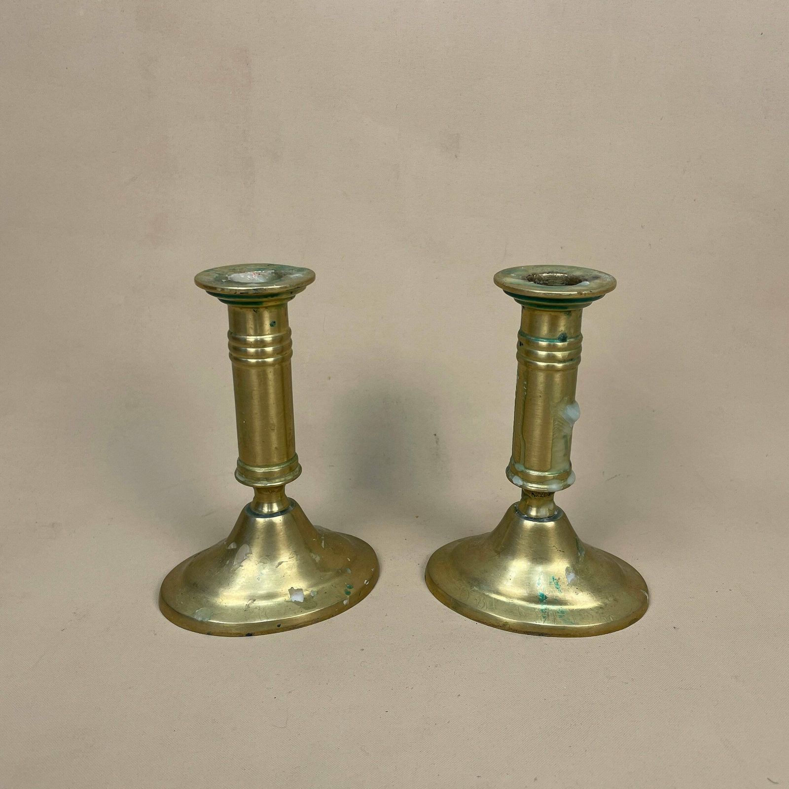 Antique Matching Pair Of Gold Brass Metal Candlestick Candle Stick Vintage Column Taper Dinner Candlesticks Oval Base Column Pillar