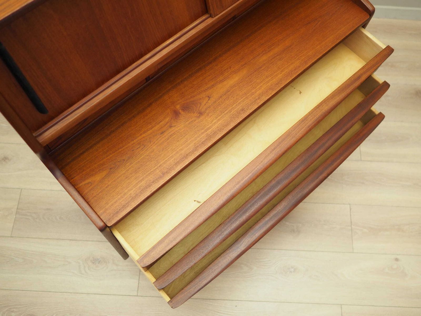 photo vinterior Teak Secretary, Danish Design, 1970s, Production: Denmark