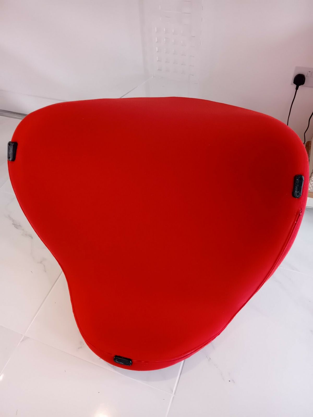 Pierre Paulin Tongue Chair 9 (2) photo Furniture