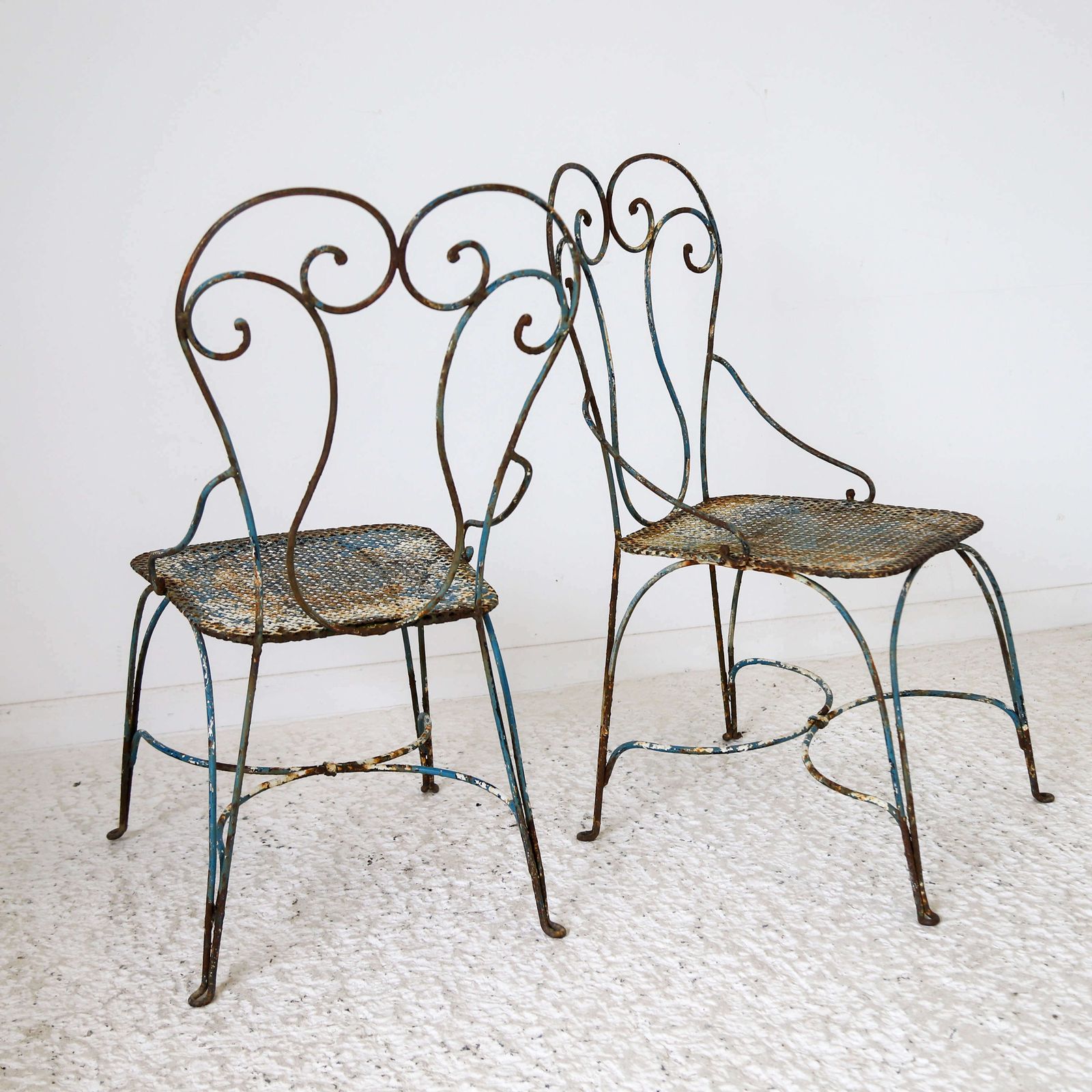 Pair Of Early 20th C Pretty Wrought Iron Painted Garden Chairs photo buy