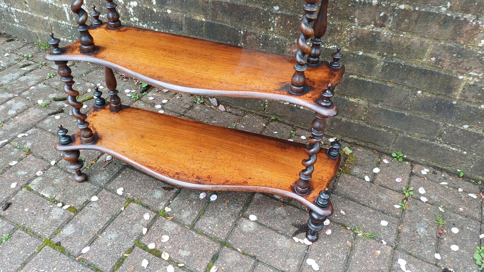 Exquisite Victorian Wot Not Graduated Shelves Turnings And Finials Vgc photo Furniture