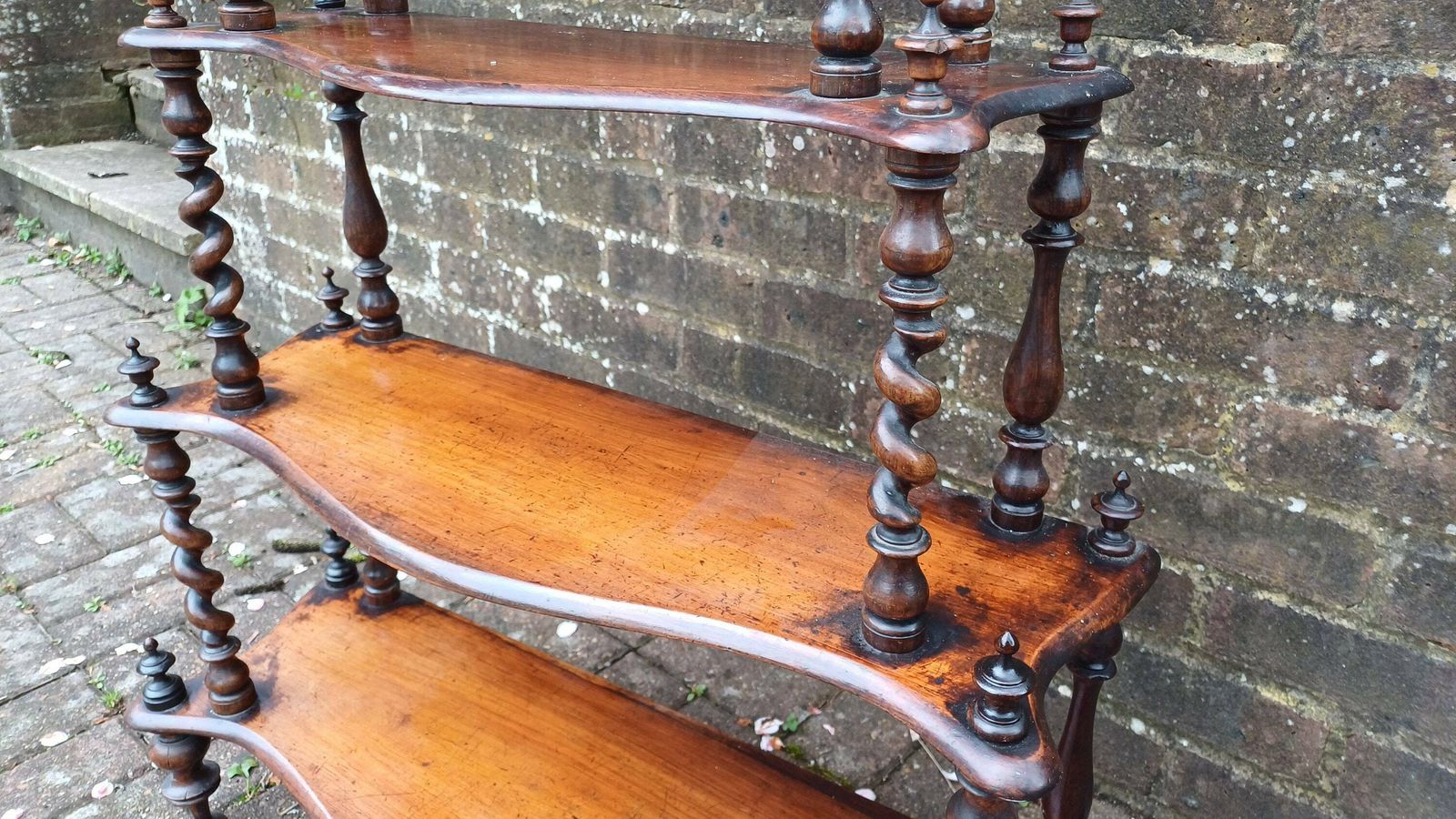 Exquisite Victorian Wot Not Graduated Shelves Turnings And Finials Vgc photo vinterior
