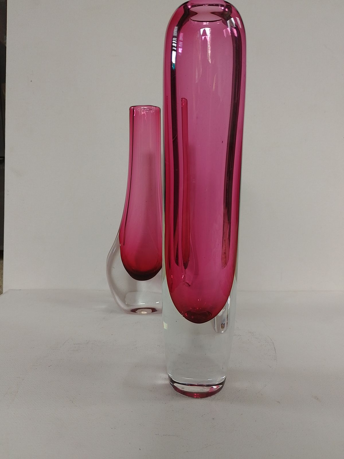 Josef Schott "Hot Pink "  Tube Vase Smålandshyttan Sweden photo Home Decor