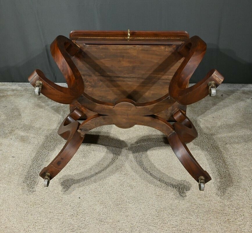 photo for sale Burl Mahogany Dressing Table, Restoration Period – Early 19th Century