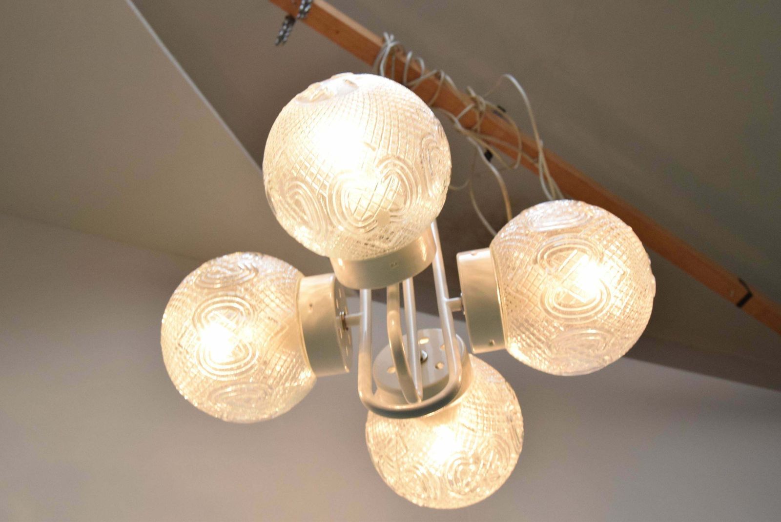 462.0 Mid Century Designed Chandelier By Jilove U Decina, 1970's. photo