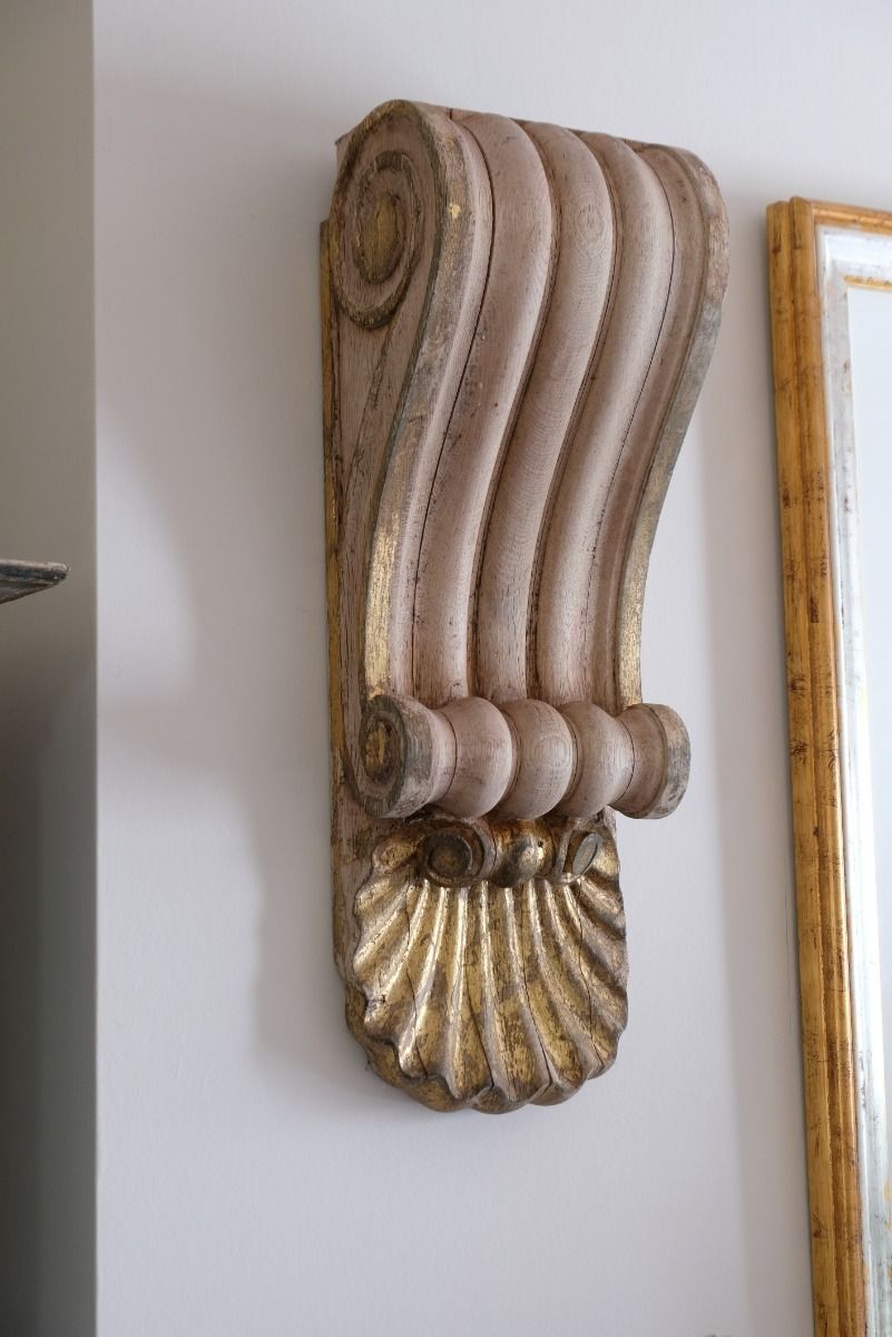 photo vinterior Architectural Pair Of Carved Giltwood Oak Corbels