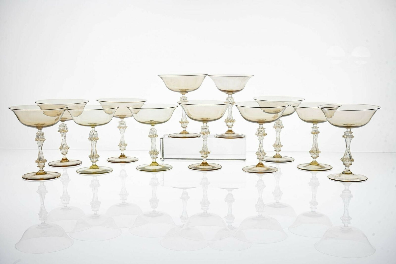 Rare Set Of 12 Classic Cenedese Fume And Gold Champagne Glass . Unique photo Home Decor