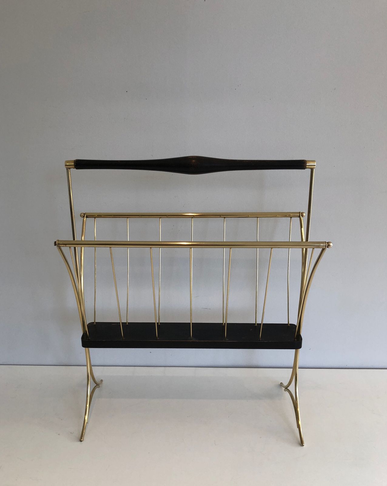 Magazine Rack In Blackened Wood And Brass