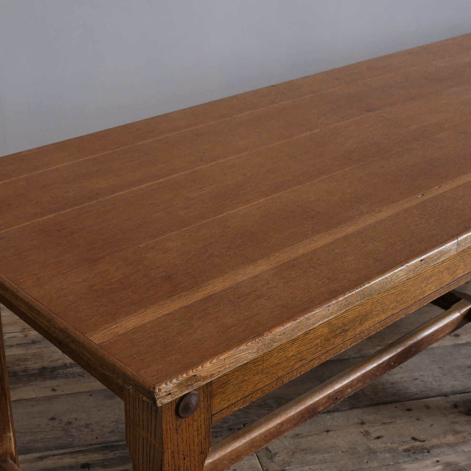 photo furniture Antique Early 20th Century Oak Refectory Dining Table
