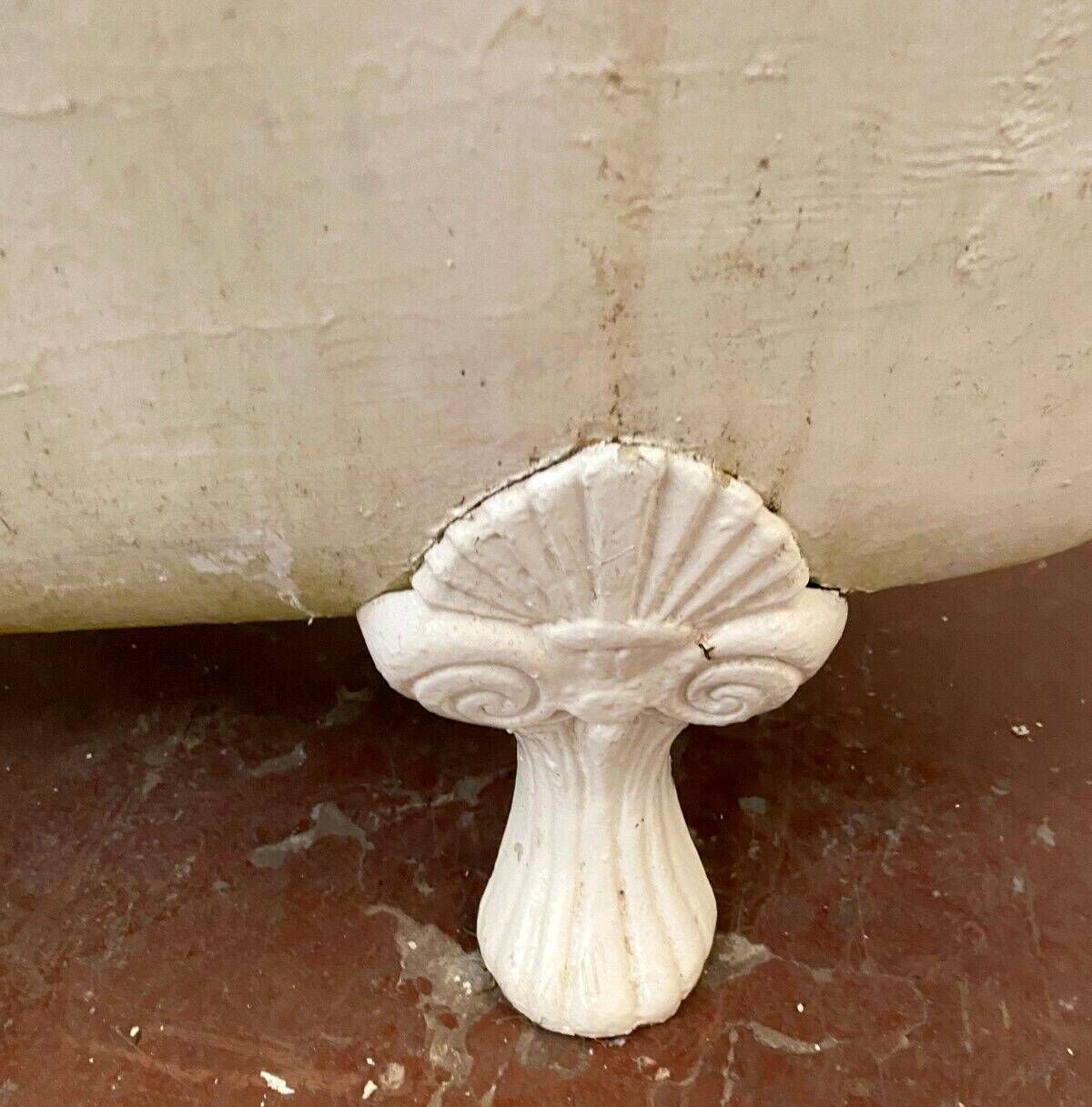 Enameled Cast Iron Bathtub With Claw Feet 20th Century photo vintage