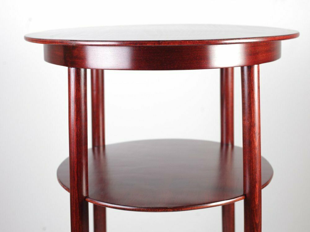 Bijzettafel Van J&J Kohn, Toegeschreven Aan J. Hoffmann Voor Drevopodnik Holesov photo buy