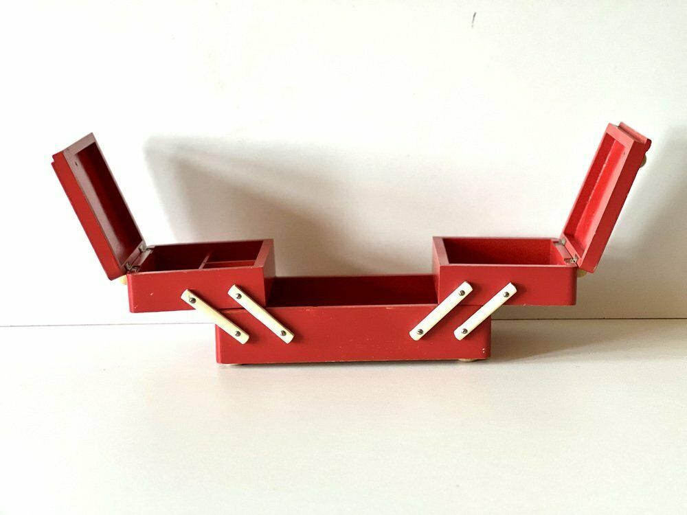 Woonaccessoires Vintage Naaidoos, 1960, Jaren 1960 photo
