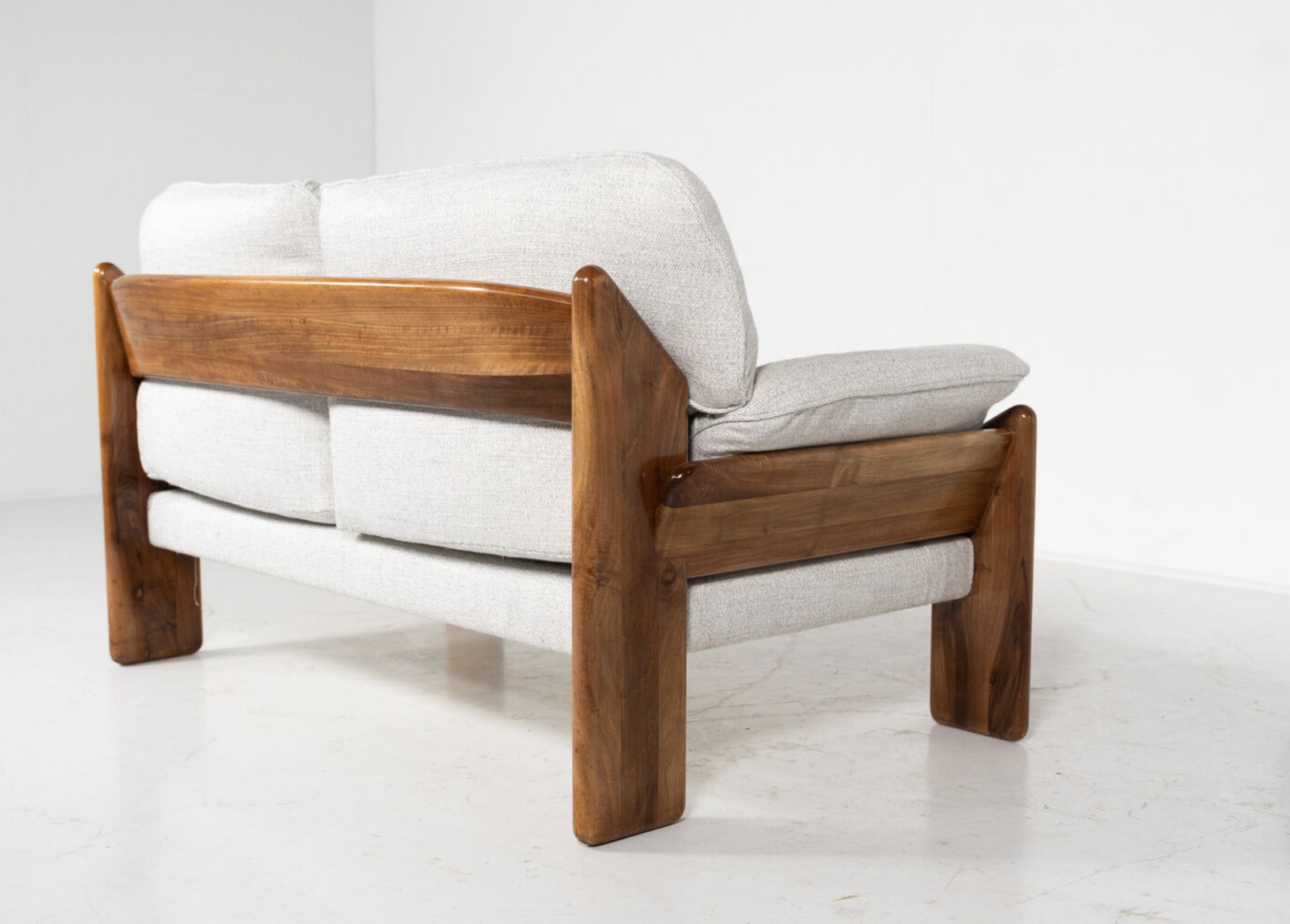 3640.0 Mid Century Modern Sofa By Sapporo For Mobil Girgi, Italy, 1970s photo
