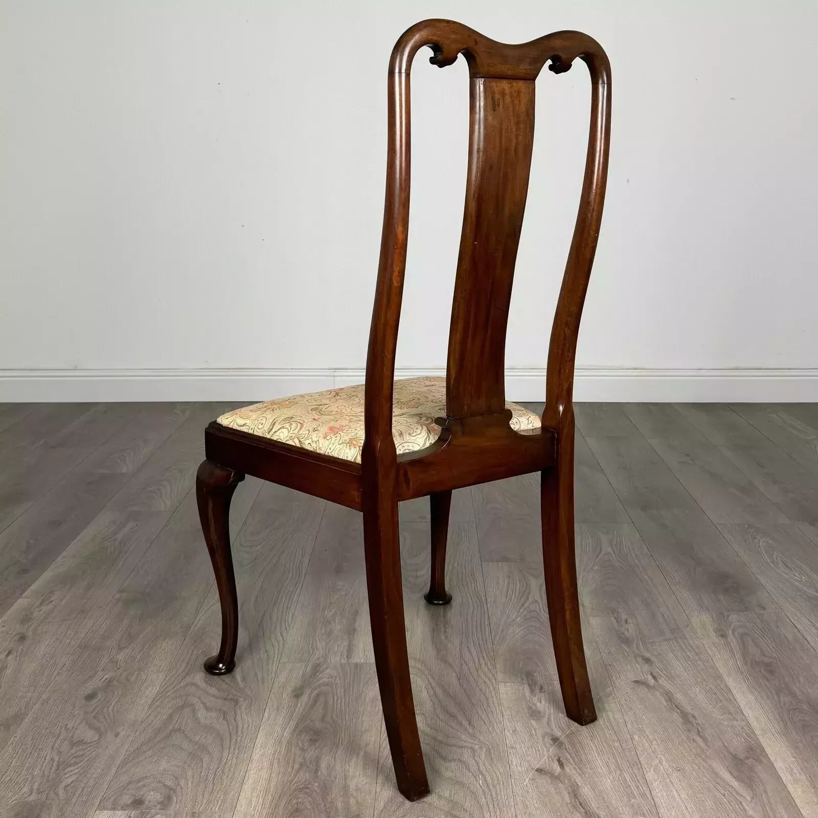 Antique 20th Century Set Of 8 Queen Anne Style Dining Chairs In Walnut photo Furniture