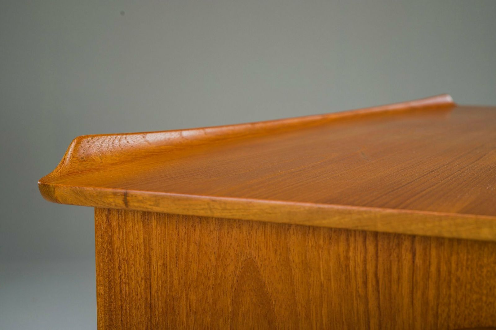 photo vinterior Danish Mid Century Teak Desk By Svend åge Madsen For Sigurd Hansen, 1950s