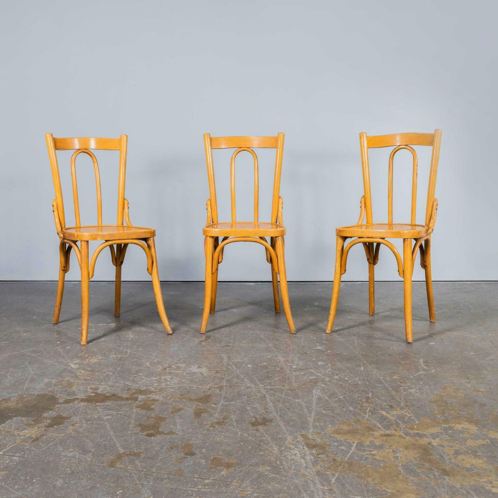 1960’s Simple Classic Back Bentwood Blonde Dining Chair – Set Of Three